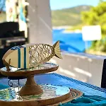 Seafront Escape, Atsitsa *