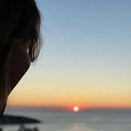 Seafret, Atsitsa Prázdninový dům Kira Panagia